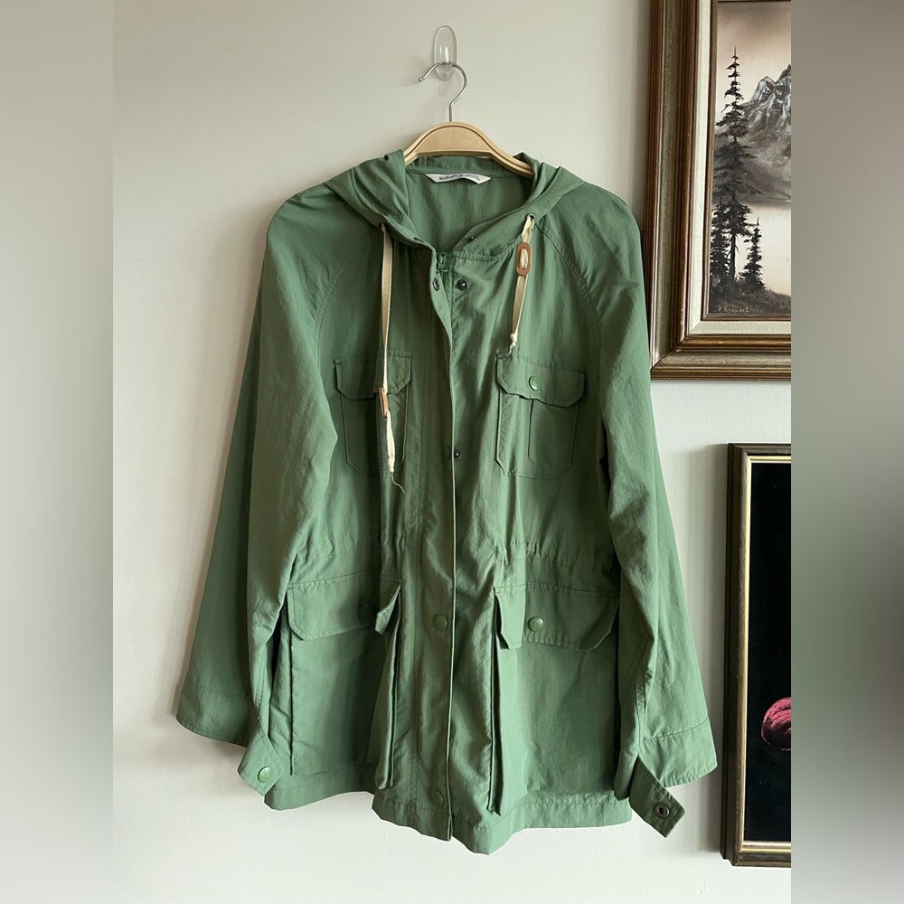 Woolrich || Green Spring Jacket - Picture 3 of 3